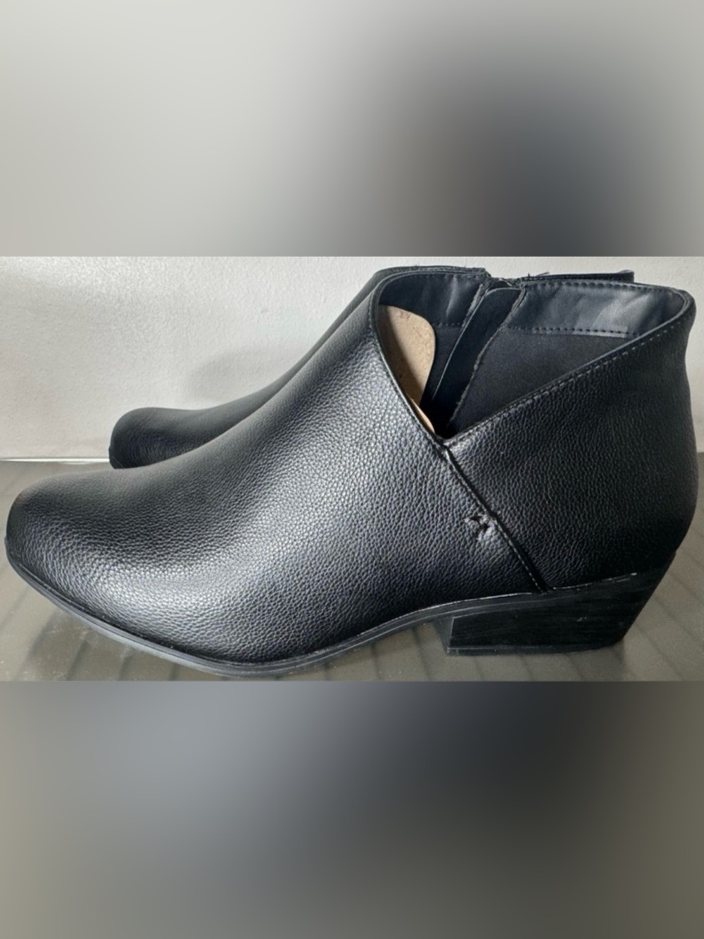 AEROSOLES Black Wide-Width Slip-On Ankle Booties faux leather easy clean classic - Picture 2 of 3